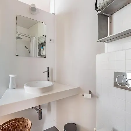 In Historical Alfama ליסבון